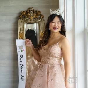 Meet your Posher, Isabella